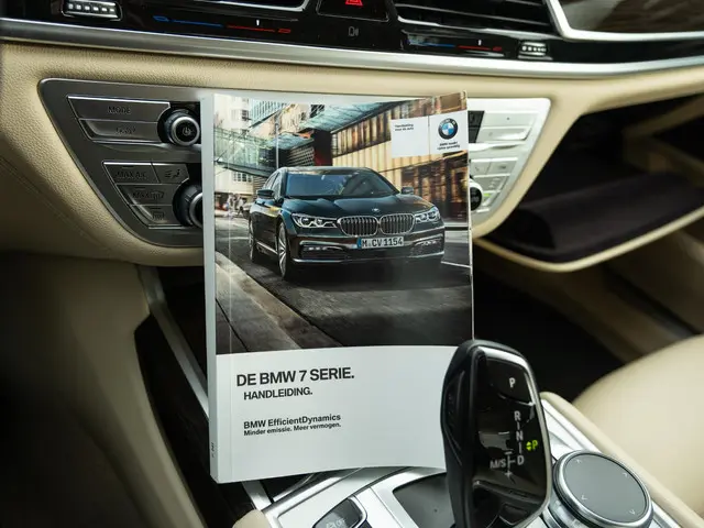 BMW 7 Serie 740i High Executive 2017 Benzine 19