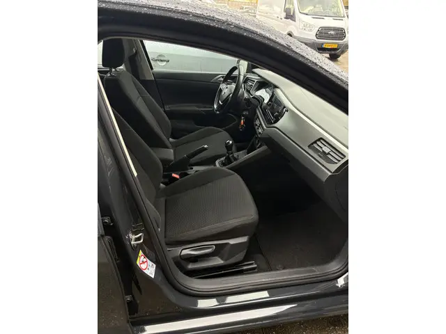 Volkswagen Polo 1.0 TSI Comfortline 2018 Benzine 20