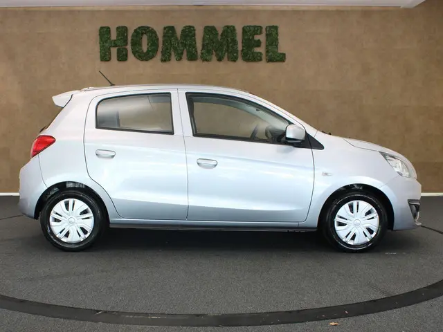 Mitsubishi Space Star 1.0 Cool+ 2019 Benzine 9