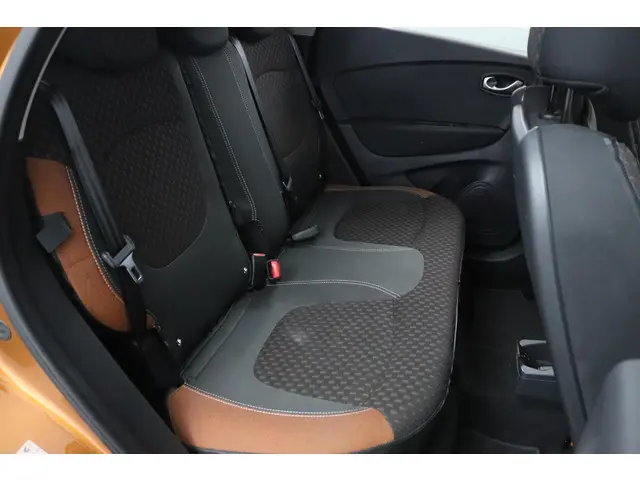 Renault Captur TCe 90 Intens 2017 Benzine 25