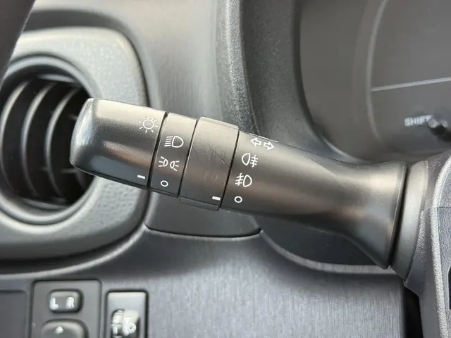 Toyota Yaris 1.3 VVT-i Dynamic 2013 Benzine 20