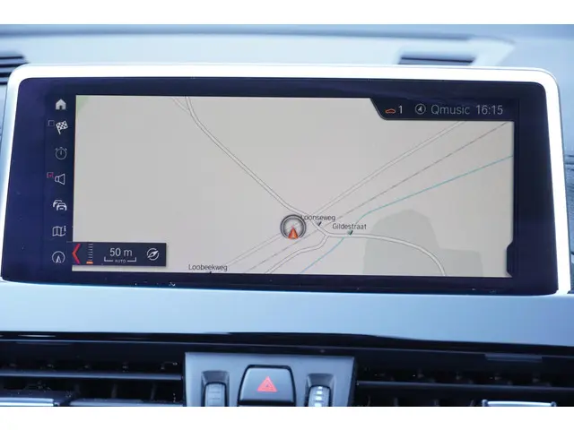 BMW X1 sDrive18i Executive Edition 2021 Benzine 4