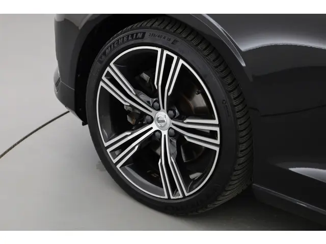Volvo V60 2.0 T4 Inscription 2020 Benzine 26