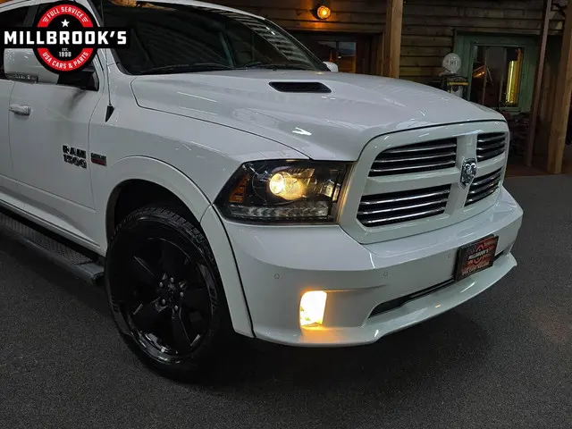 Dodge Ram 1500 5.7 V8 4x4 Sport, 2016 LPG/Gas 12