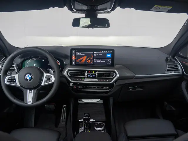 BMW X4 xDrive20i 2025 Benzine 9
