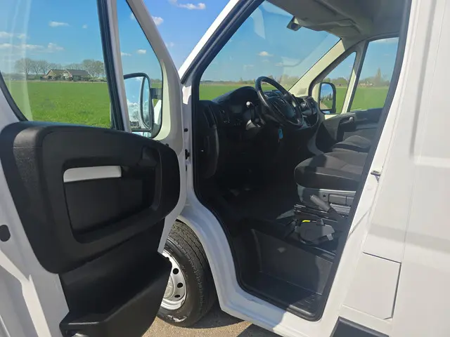 Opel Movano 2.2D 140 S&S L2H2 3.5T 2022 Diesel 17