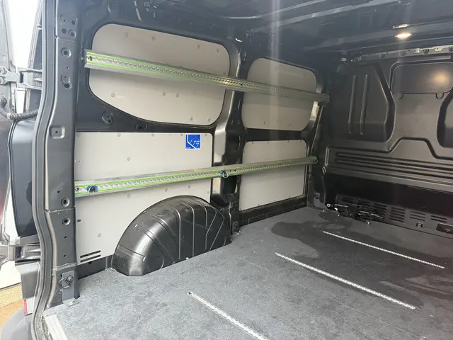 Ford Transit Custom 320 2.0 TDCI 136PK 2024 Diesel 13