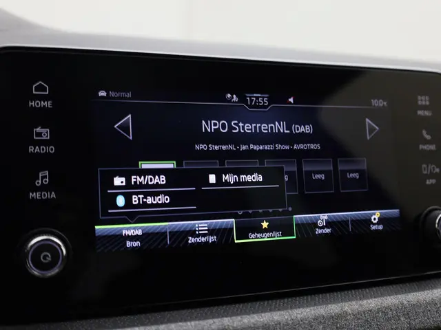 Škoda Kamiq 1.0TSI/115PK DSG Selection 2025 Benzine 30