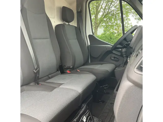 Nissan Interstar 2.3 dCi L1H1 Acenta 2023 Diesel 5