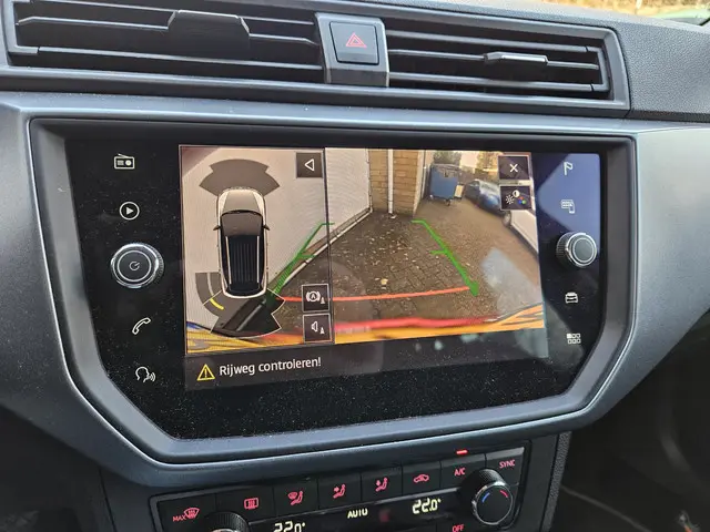 SEAT Arona 1.0 TSI Style Business Intense 2018 Benzine 27
