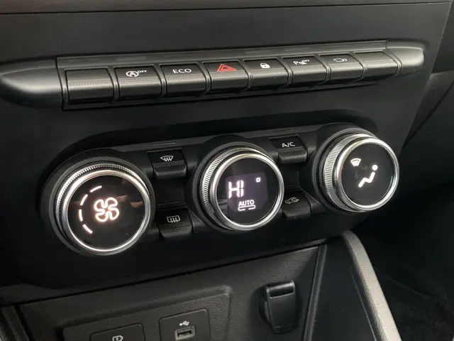 Dacia Duster 1.3 TCe Extreme 2022 Benzine 12