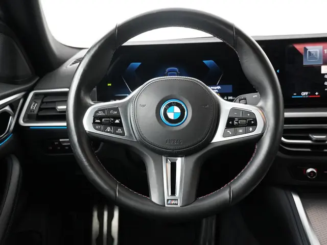 BMW i4 M50 High Executive 84 kWh 2022 Elektrisch 2