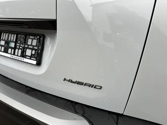 Peugeot 2008 1.2 Hybrid 145 PK GT 2025 Hybride Benzine 52