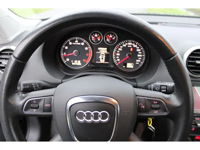 Audi A3 1.2 TFSI Attraction Advance 2012 Benzine 8