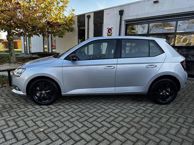 Škoda Fabia 1.0 TSI Sport business 2021 Benzine 6