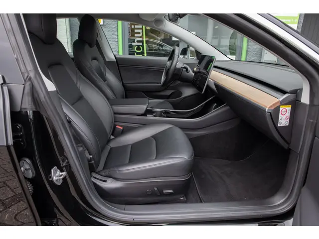 Tesla Model 3 Long Range AWD 75 kWh 2019 Elektrisch 13