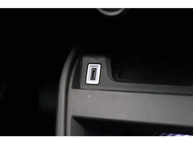 Citroën ë-C4 Shine 50 kWh 2021 Elektrisch 27