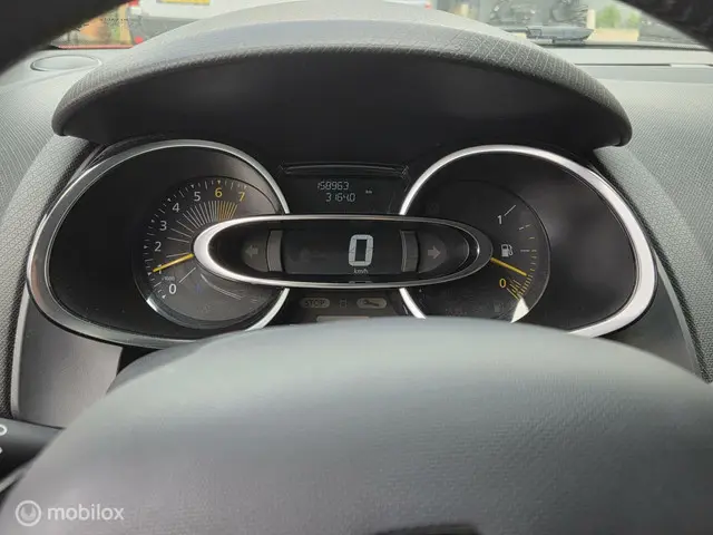Renault Clio Estate 0.9 TCe Dynamique 2015 Benzine 9