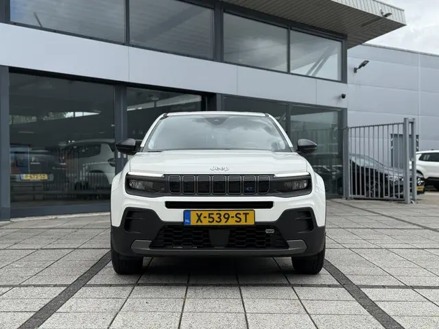 Jeep Avenger Longitude 54 kWh Aut. 2024 Elektrisch 8