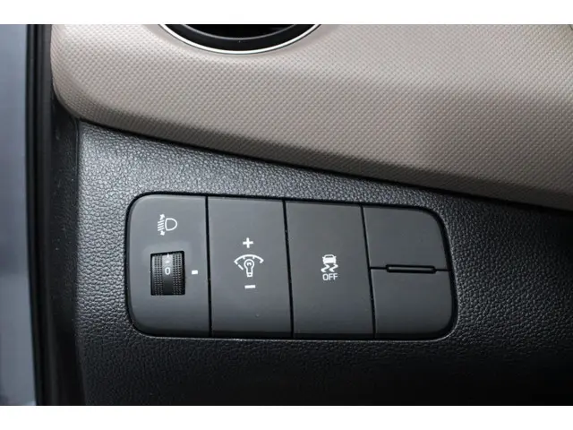 Hyundai i10 1.0i i-Motion 2014 Benzine 24