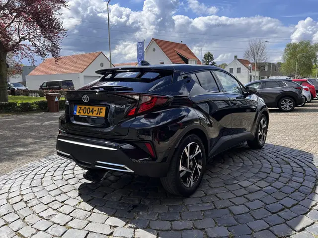 Toyota C-HR 2.0 Hybrid Team D 2022 Hybride Benzine 4