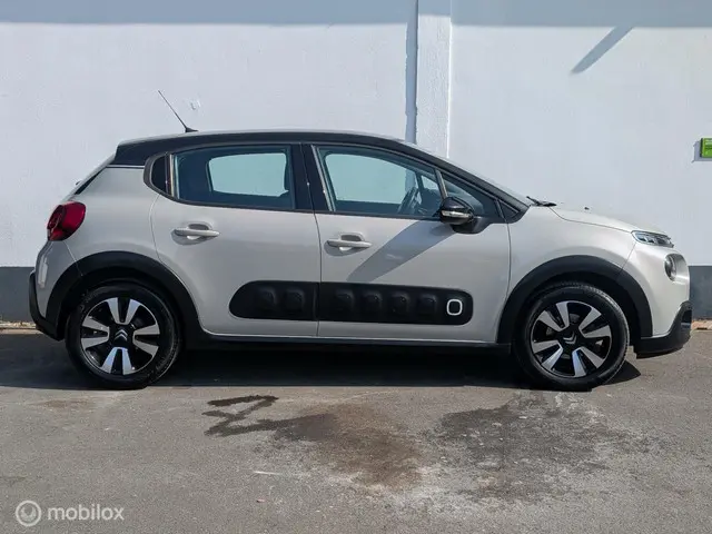Citroën C3 1.2 PureTech S&S Shine 110PK! 2017 Benzine 19