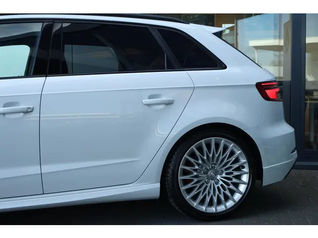 Audi A3 Sportback 2.0 TFSI S3 quattro 2018 Benzine 5