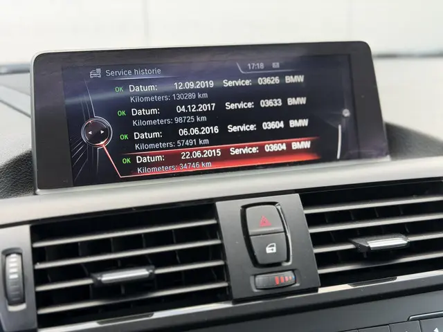 BMW 1 Serie 116i M Sport High Executive 2014 Benzine 22