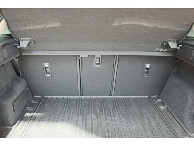 Land Rover Range Rover Evoque D180 diesel SE 2019 Diesel 27