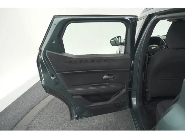 Dacia Duster Mild Hybrid 130 Expression 2025 Benzine 66