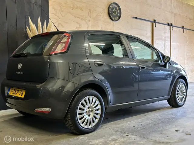 Fiat Punto Evo 1.2 8v * NW APK * Airco * 2013 Benzine 12