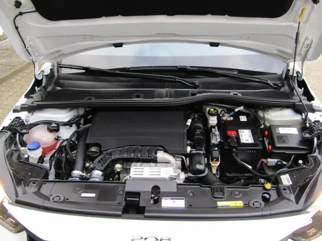 Peugeot 208 1.2 PureTech Active Pack 2023 Benzine 15
