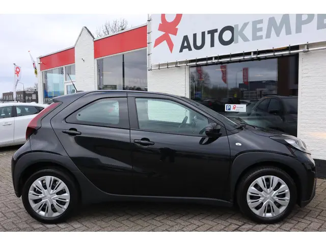 Toyota Aygo X 1.0 VVT-i S-CVT PLAY 2023 Benzine 10