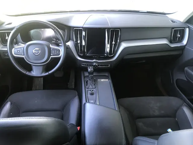 Volvo XC60 2.0 T5 Momentum Automaat 2018 Benzine 7