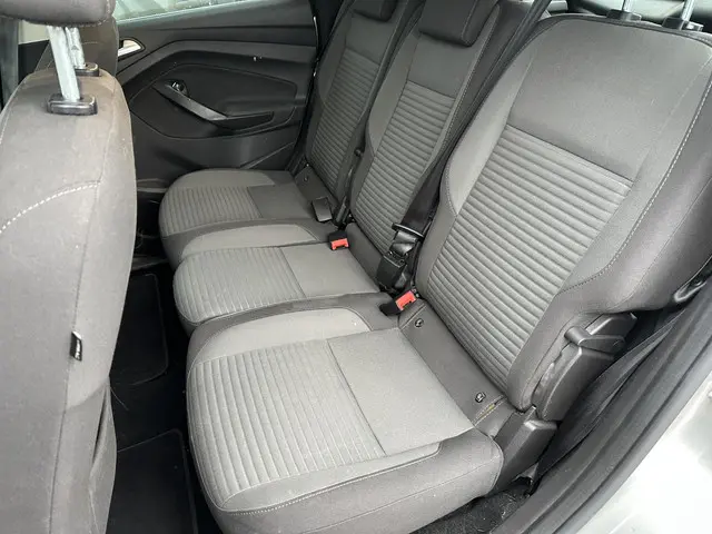 Ford C-MAX 1.0 Titanium 2018 Benzine 10