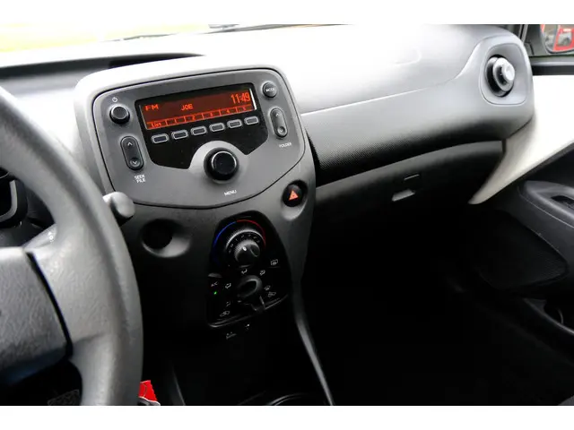 Citroën C1 1.0 VTi Live Airco|LED dagrij 2019 Benzine 10