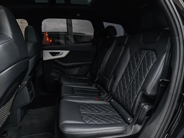 Audi Q7 60 TFSI e Competition 2020 Hybride Benzine 33