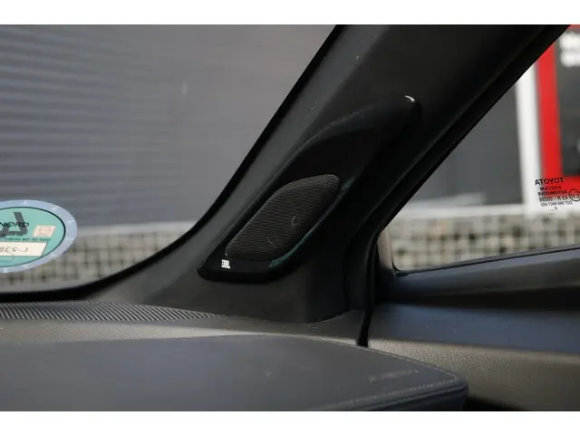 Toyota C-HR 1.8 Hybrid Style 2021 Hybride Benzine 22