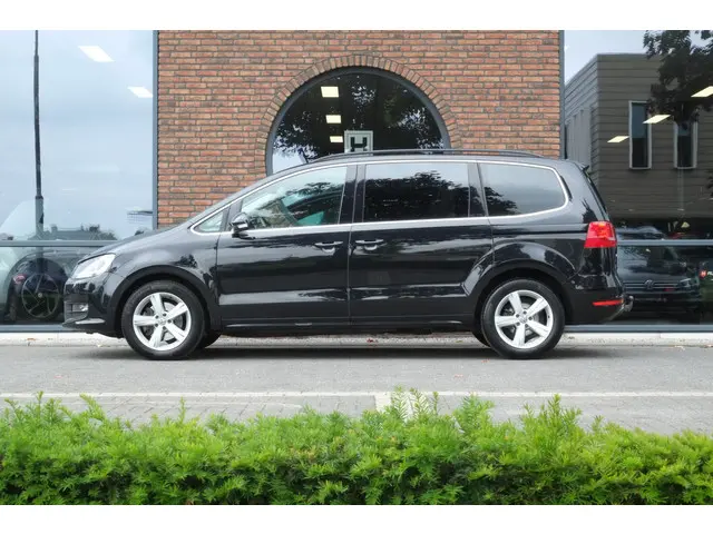 Volkswagen Sharan 2.0 TDI 6p. 2015 Diesel 4