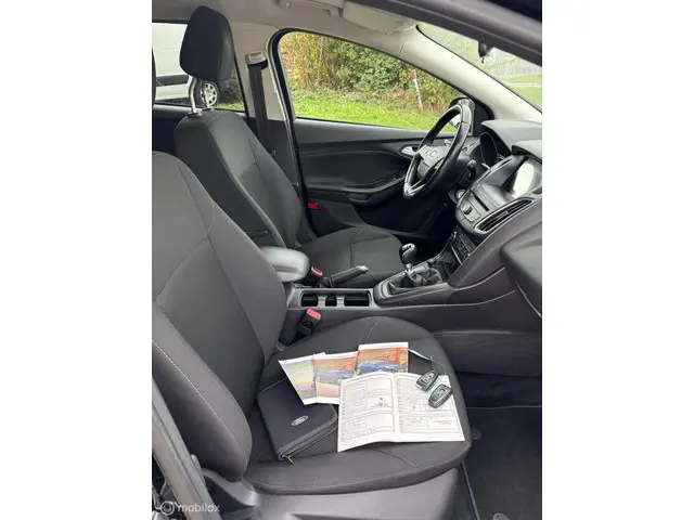 Ford Focus Wagon 1.0 ST-Line 2016 Benzine 8