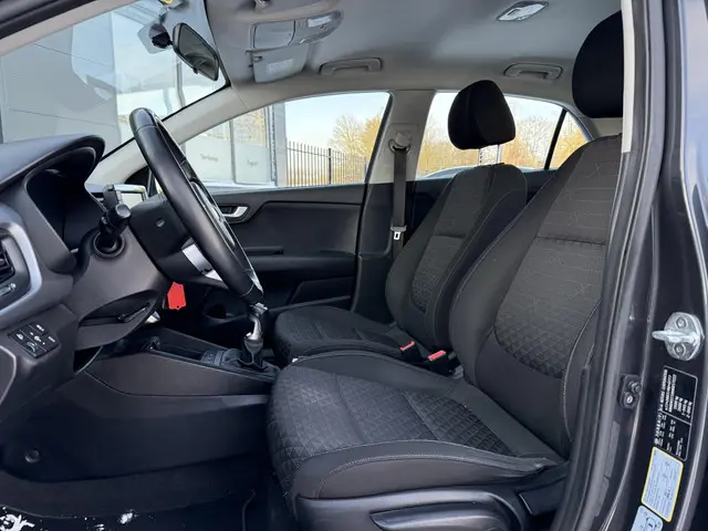 Kia Rio 1.0 TGDI ComfortPlusLine Navigator 2017 Benzine 7