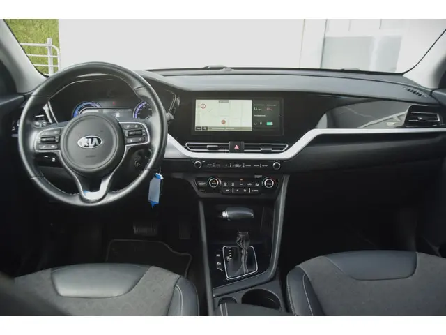 Kia Niro 1.6 GDi Hybrid DynamicLine 2020 Hybride Benzine 7