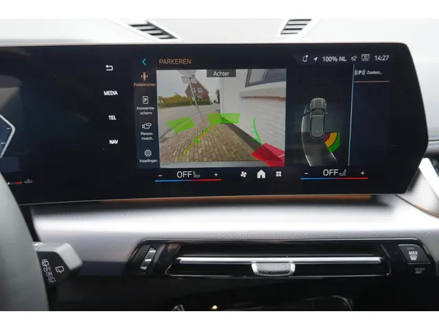 BMW X1 sDrive18i 2025 Benzine 6