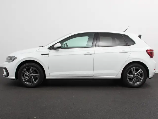 Volkswagen Polo 1.0 TSI DSG R-Line 2024 Benzine 7