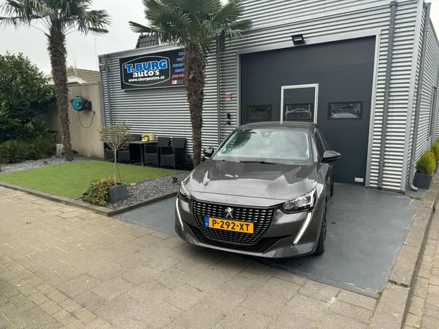 Peugeot 208 1.2 PureTech Active AIRCO 2022 Benzine 2