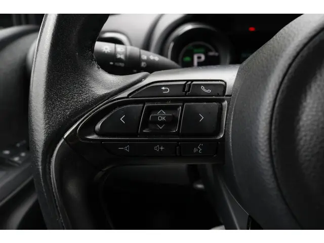 Toyota Yaris 1.5 Hybrid Executive 2021 Hybride Benzine 14