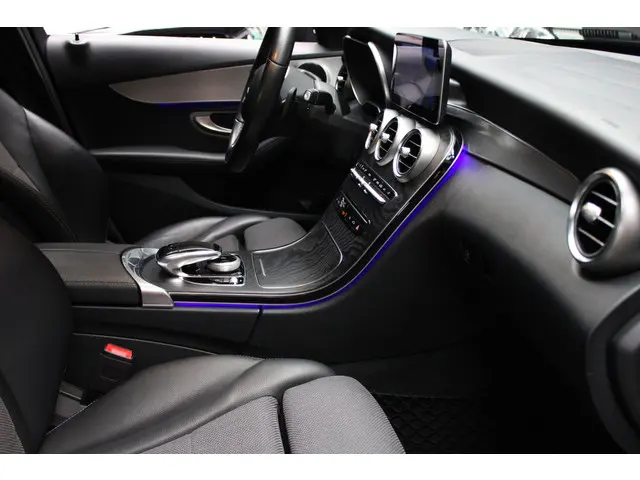 Mercedes-Benz C-Klasse 180 2019 Benzine 21