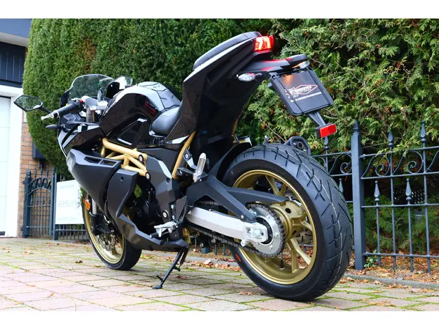 Yamaha YZF R125 TRMOTOR 125 GP-ONE [A1 A2] 2025 Benzine 6