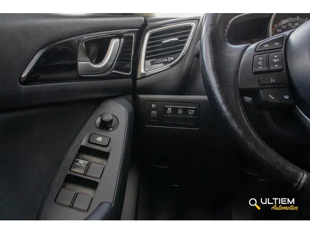 Mazda 3 2.0 Skylease 2014 Benzine 16