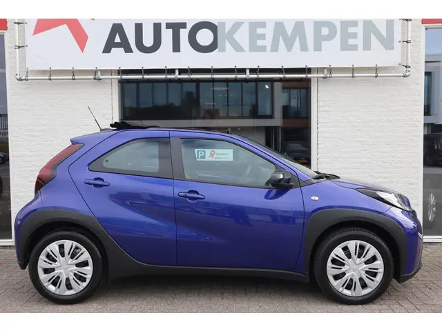 Toyota Aygo X 1.0 VVT-i AIR PLAY AUTOMAAT 2024 Benzine 39